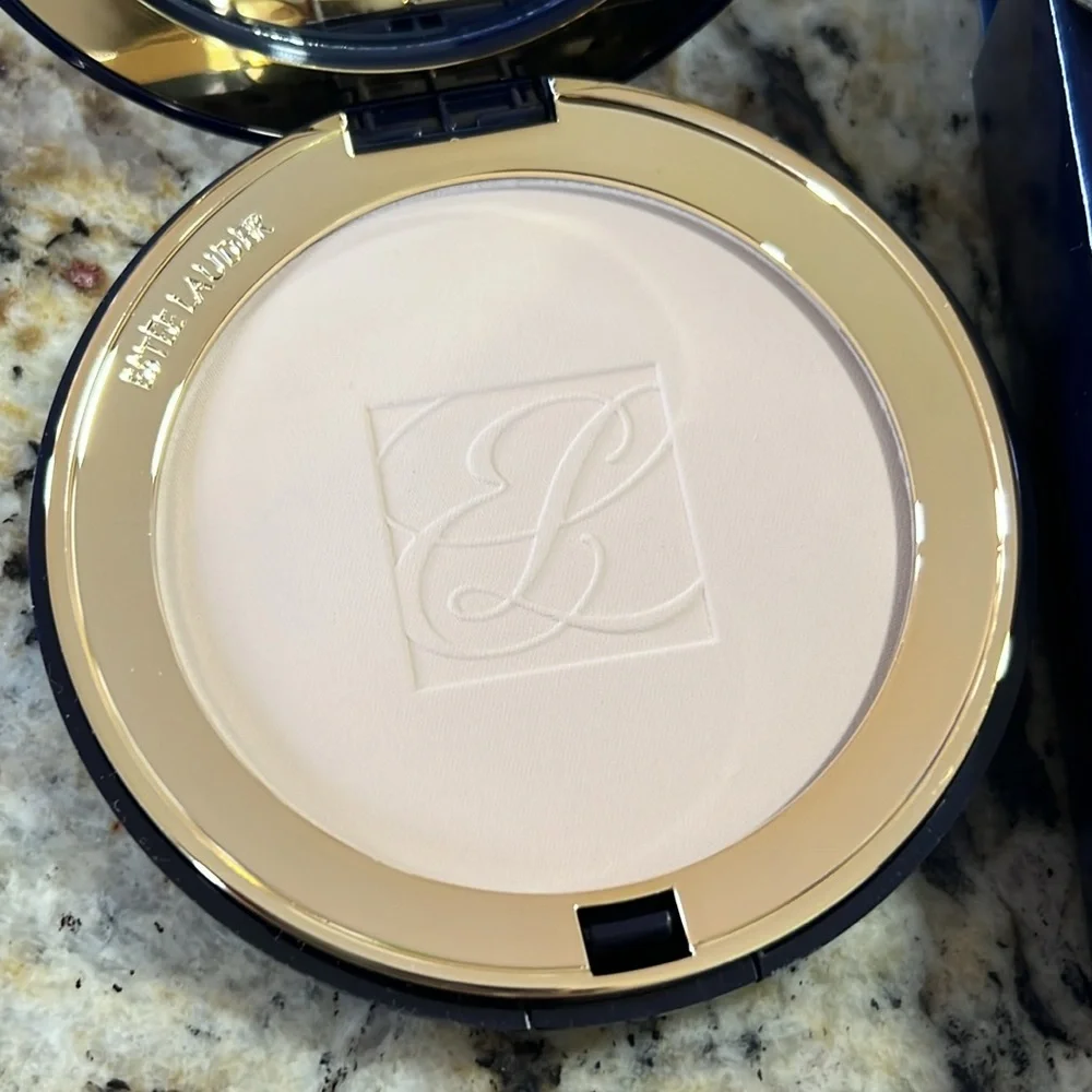 🌙♣️Very Rare! Estée Lauder Lucidity Translucent Pressed Powder